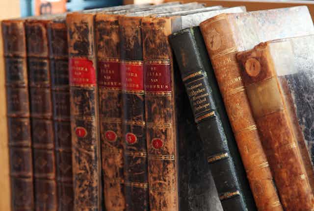 Repérer les vieux livres grâce à leur odeur