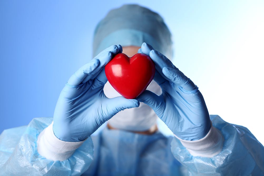 Стал донором сердца. Трансплантация органов и тканей. Трансплантация сердца. Сердце.