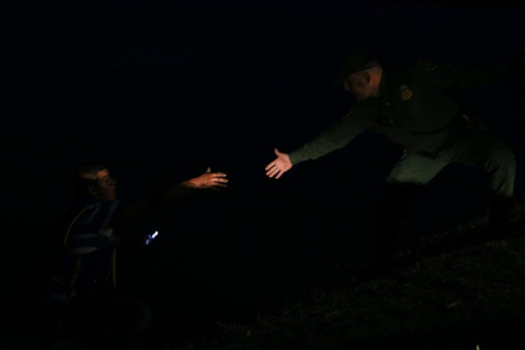 A night enforcing immigration laws on the US-Mexico border