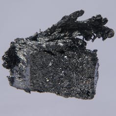What are rare earths, crucial elements in modern technology? 4 questions answered
