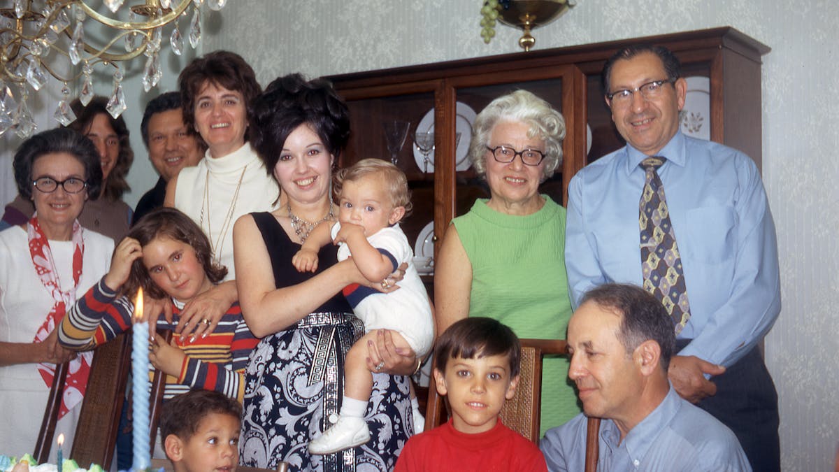 What Do Your Earliest Childhood Memories Say About You