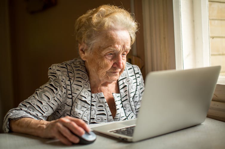 small, social programs can help get seniors online