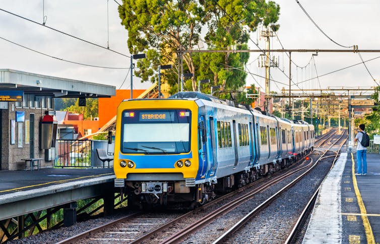 Cycle, walk, drive or train? Weighing up the healthiest (and safest) ways to get around the city