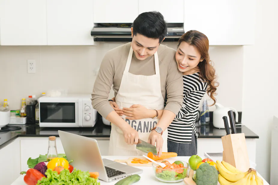 The secret to a happy marriage: flexible roles