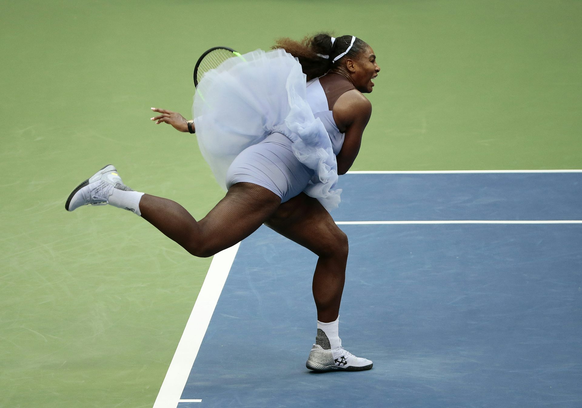 Serena Williams' catsuit controversy. serena william outfit. 
