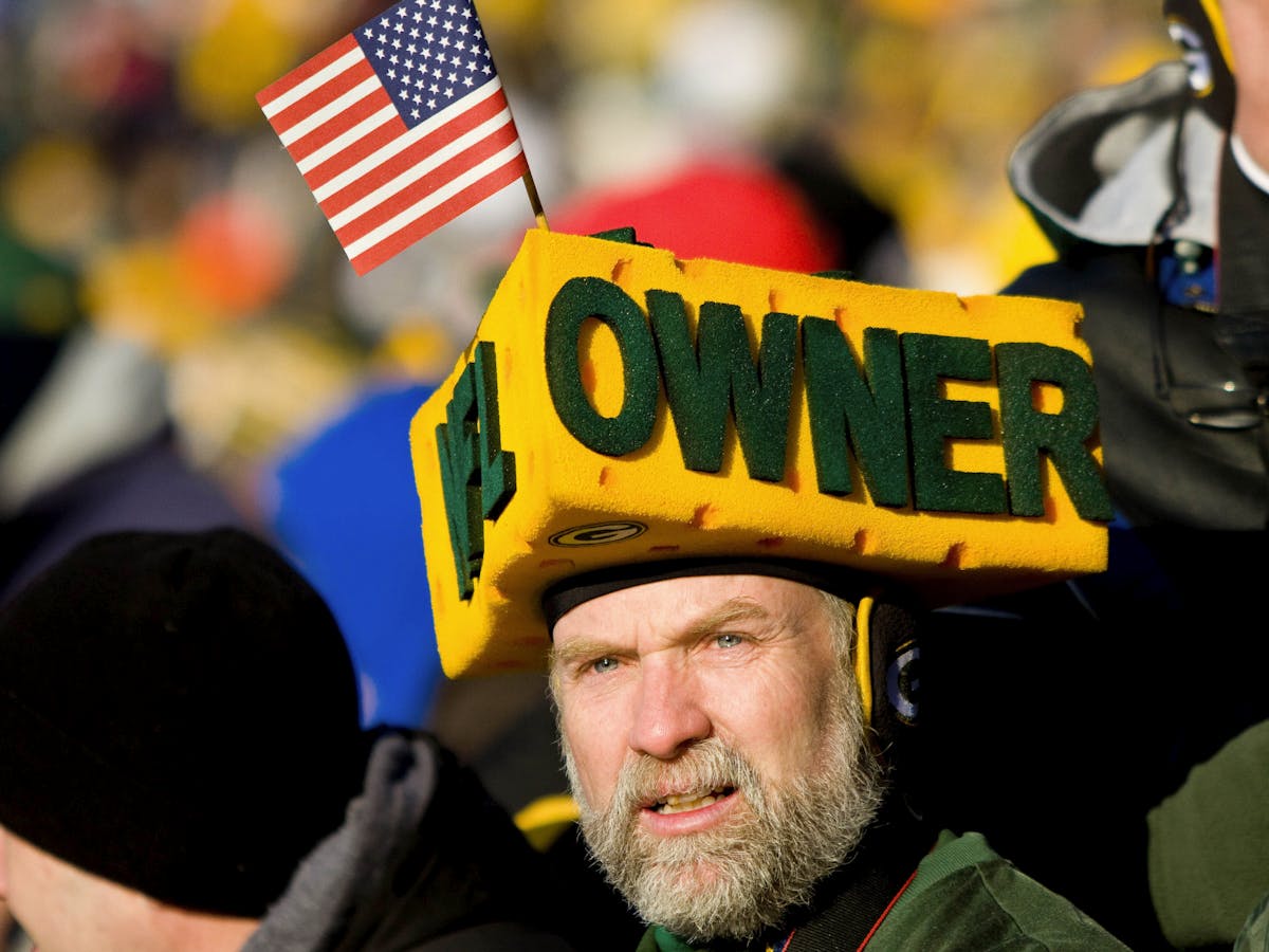 Green Bay Packers Fans Love That Their Team Doesn T Have An Owner Just Don T Call It Communism