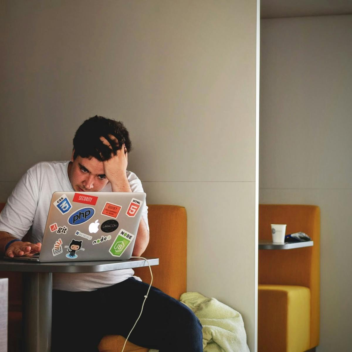 University Students: How To Manage The Stress Of Studying For Your Degree