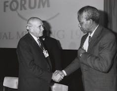 Frederik de Klerk (left with Nelson Mandela, 1992. World Economic Forum