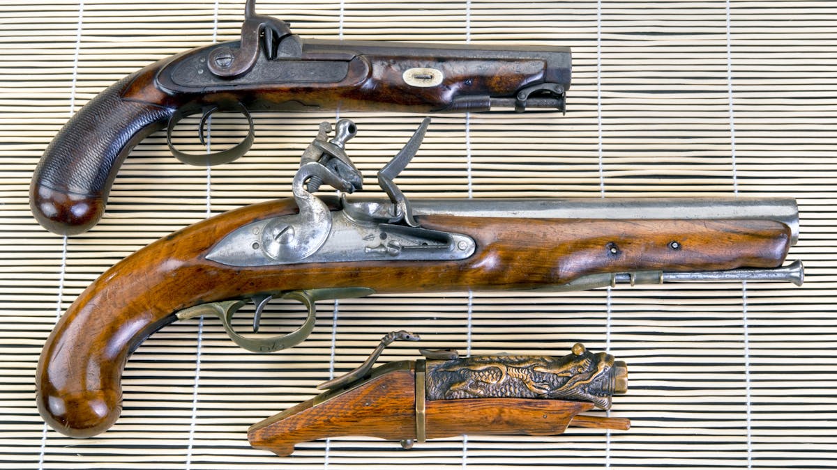 Criminals Are Using Antique Weapons Due To A Loophole In Uk Law Criminals Are Using Antique Weapons Due To A Loophole In Uk Law