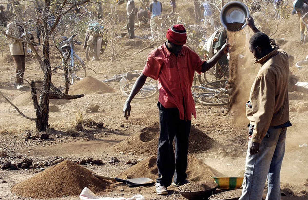 uheldigvis excentrisk tilstrækkelig The 'natural resource curse' and artisanal mines: the case of Burkina Faso