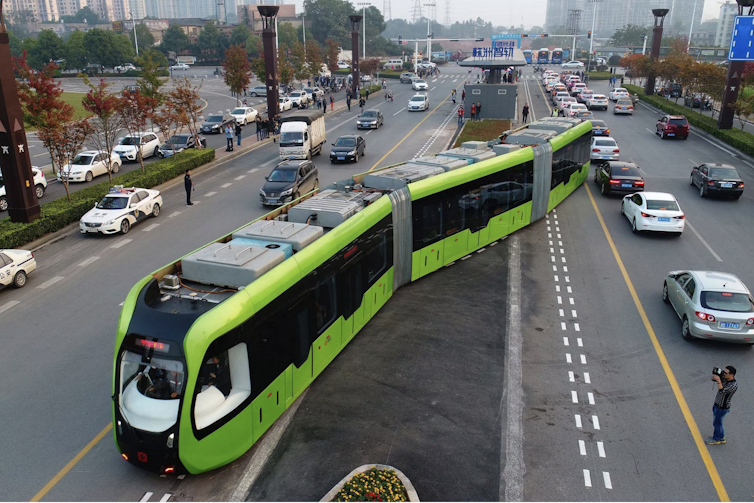 Why trackless trams ready replace light rail