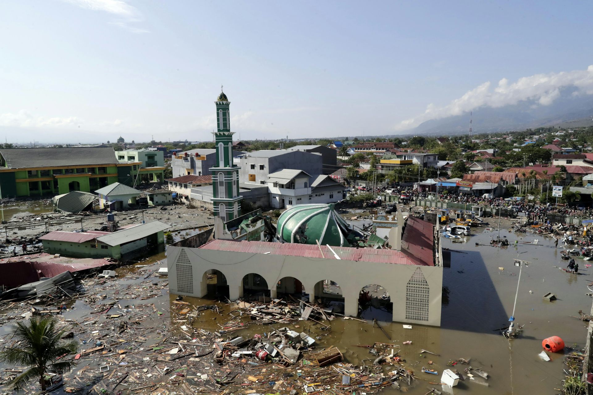 Meninjau Ulang Strategi Peringatan Dini Tsunami Di Indonesia