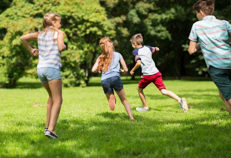 Being in nature is good for learning, here's how to get kids off screens and outside