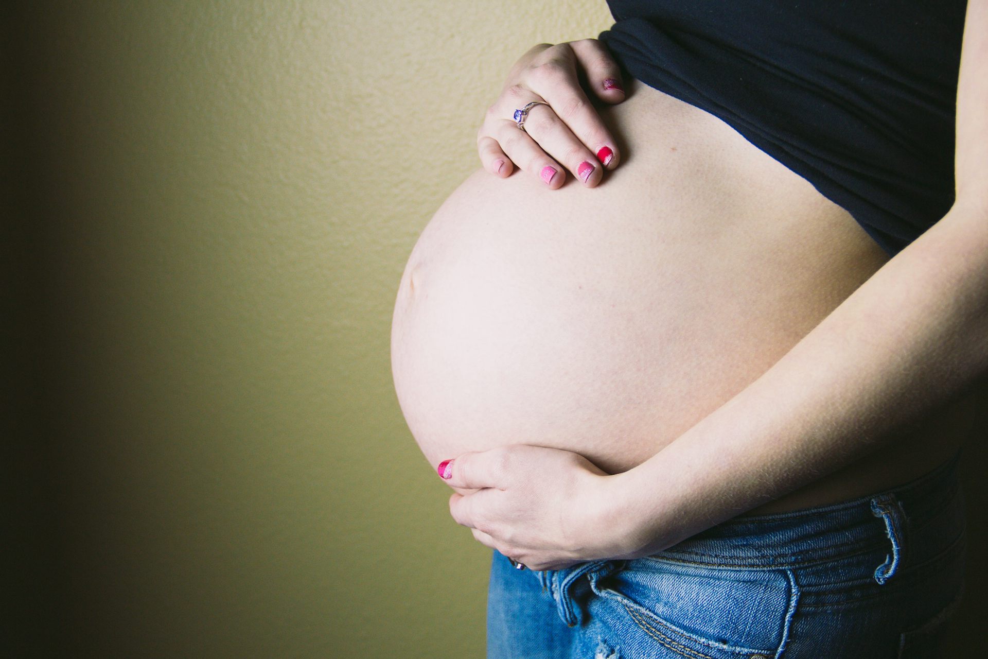 Omega 3 supplements in pregnancy reduce the risk of premature birth