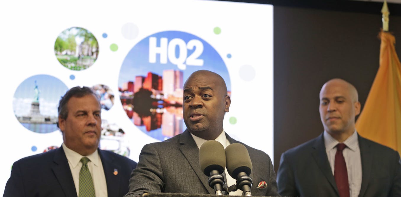 Why Politicians Are the Real Winners in Amazon’s HQ2 Bidding War Why Politicians Are the Real Winners in Amazon’s HQ2 Bidding War