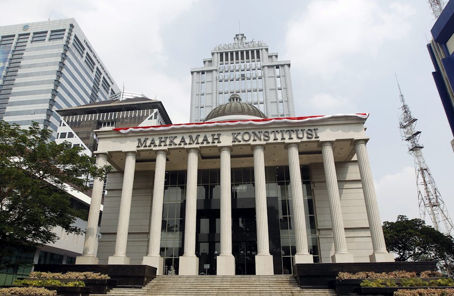 Hasil gambar untuk mahkamah konstitusi