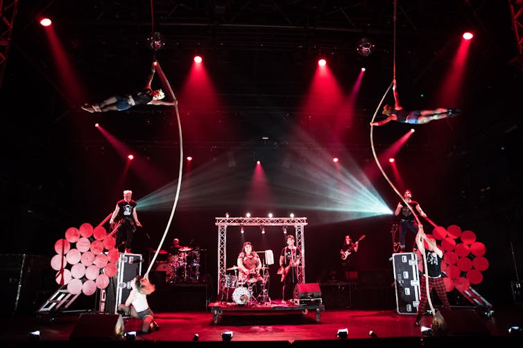 Rock Bang is a highly charged fusion of music, theatre, and circus