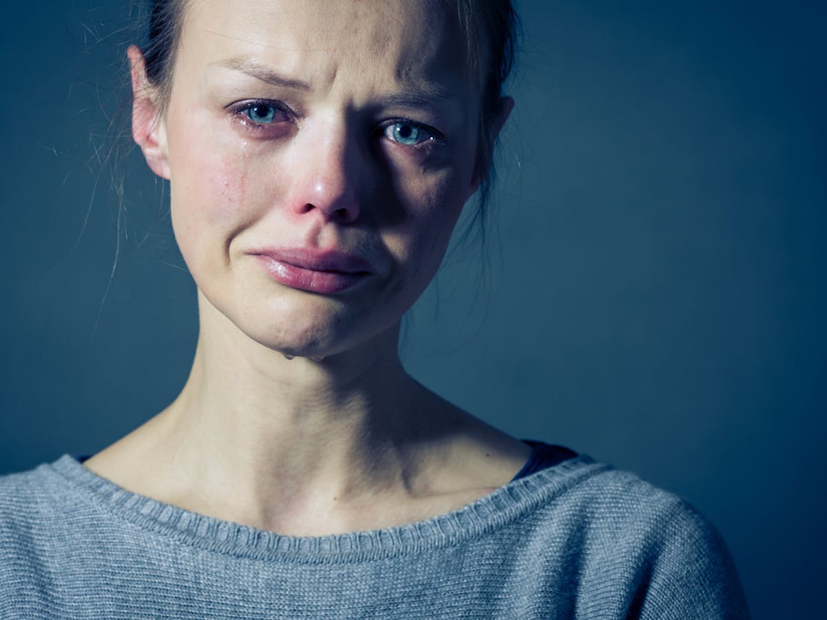 No, crying doesn't release toxins, though it might make you feel better... if that's what you believe No, crying doesn't release toxins, though it might make you feel better... if that's what you believe