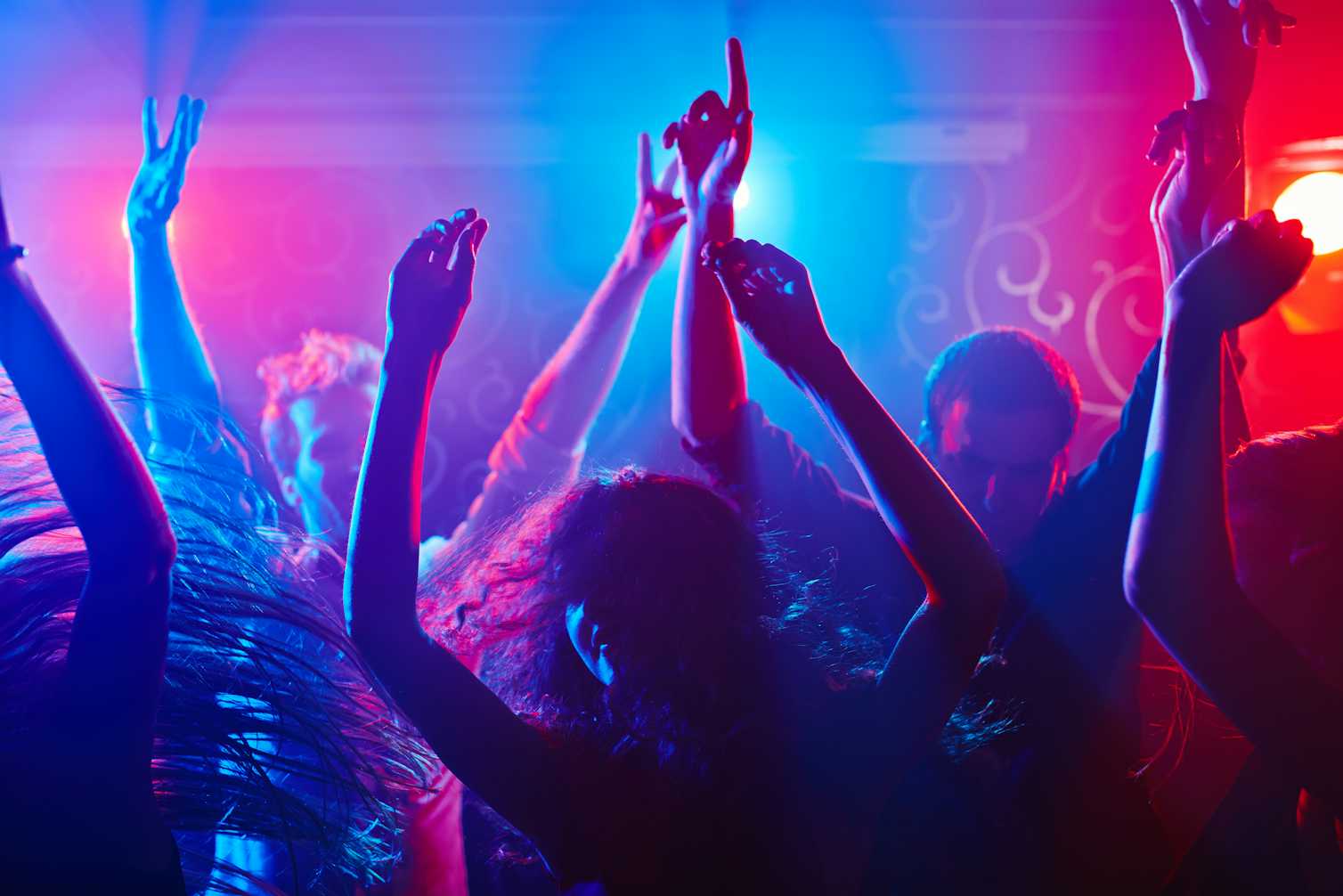 Groping, grinding, grabbing: new research on nightclubs finds men do it ...