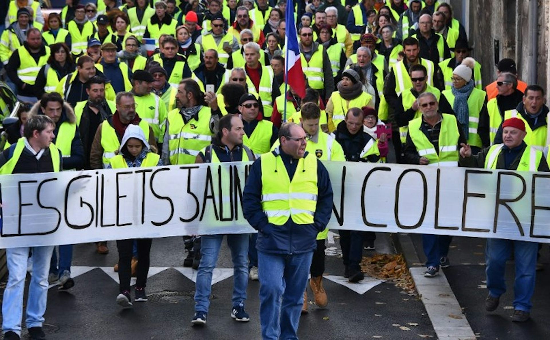 Débat Macron Et Les Gilets Jaunes Le Miroir De La