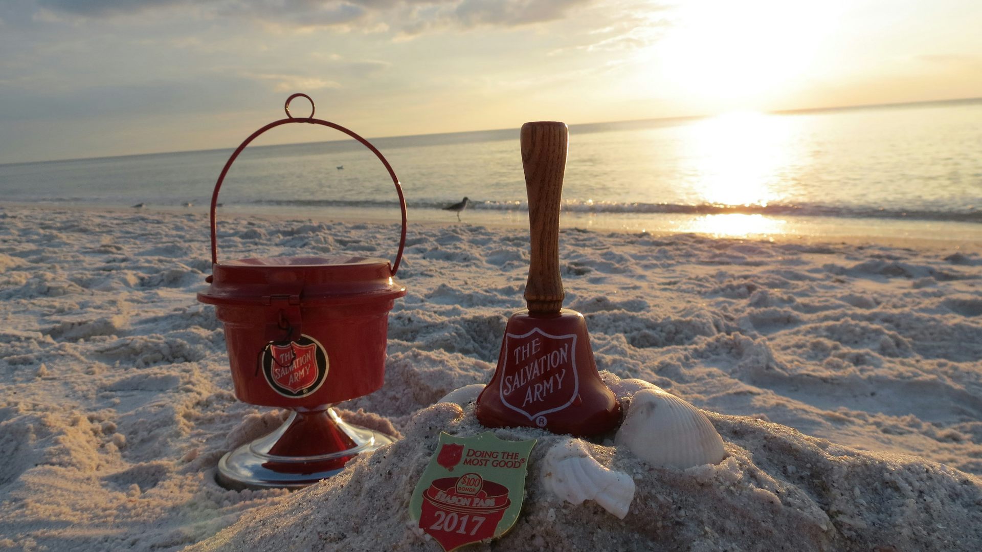 salvation army christmas kettle