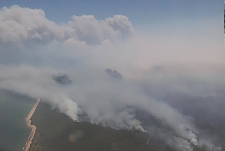 Sydney storms could be making the Queensland fires worse