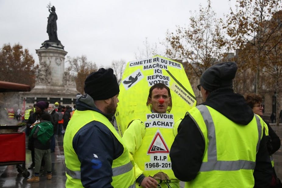 Gilets Jaunes Contre Emmanuel Macron Aux Racines De L