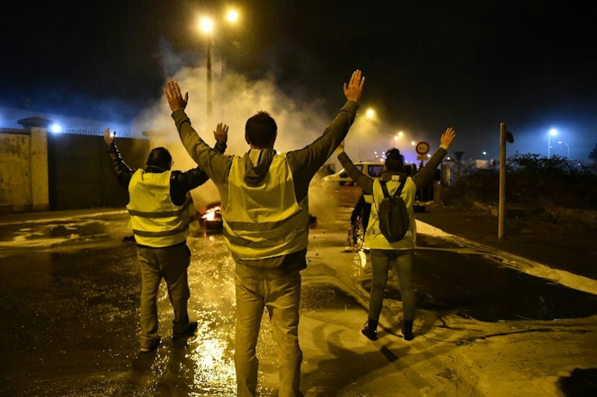 Gilets Jaunes Macron Pris Au Piège Dun Mouvement Social