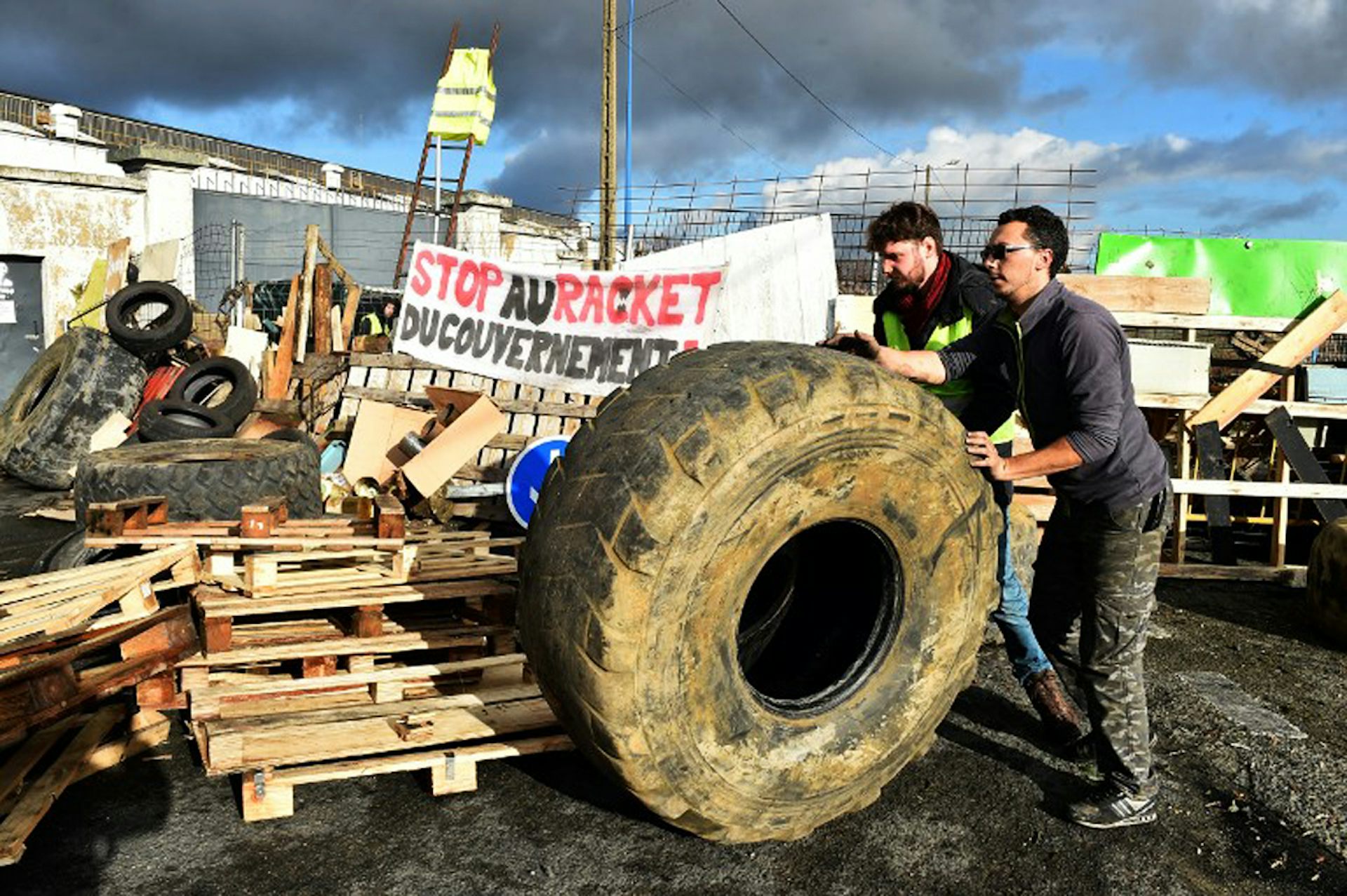 Débat Taxe Carbone Et Gilets Jaunes La Faute Aussi