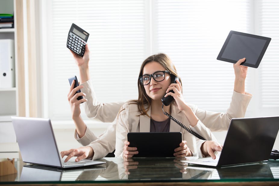 Multitasking between devices is associated with poorer attention and memory — expert explains why