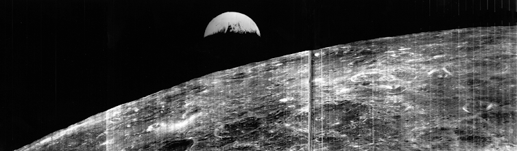 Earthrise, a photo that changed the world