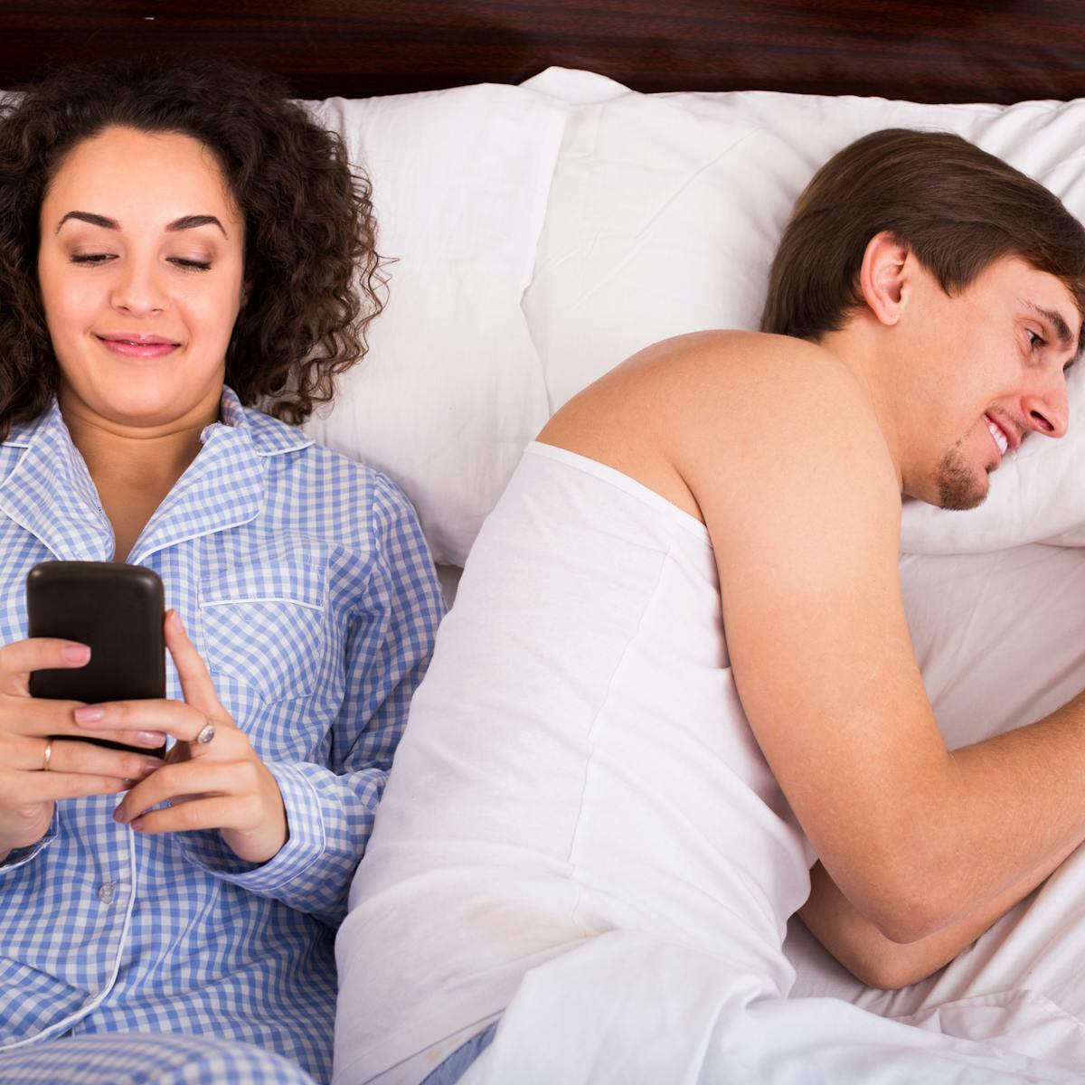 Fenomena Mabuk Gawai Lebih Banyak Terjadi Di Kamar Tidur