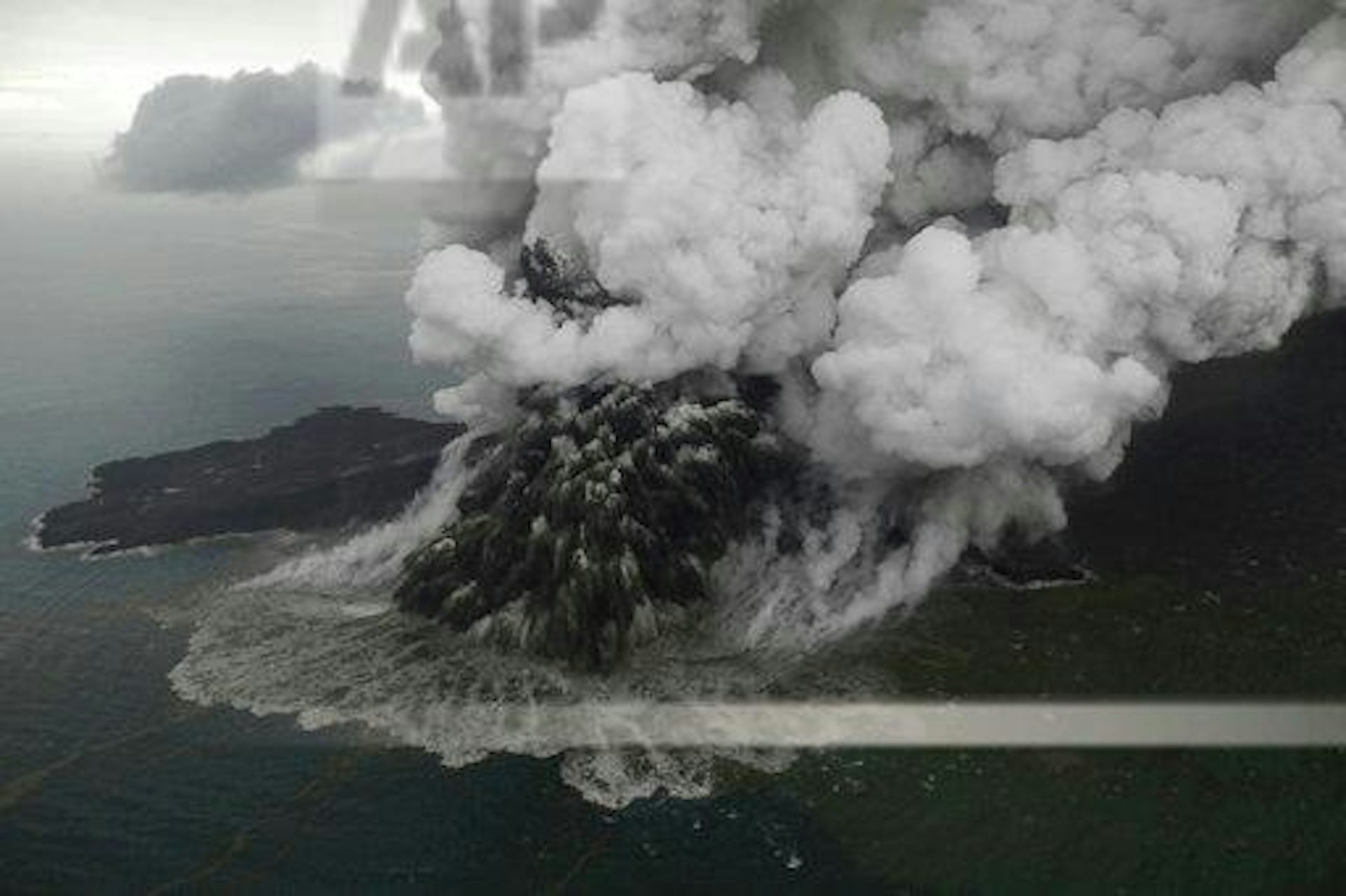 Mengapa Gunung Anak Krakatau Masih Berbahaya Ini Penjelasan Vulkanolog