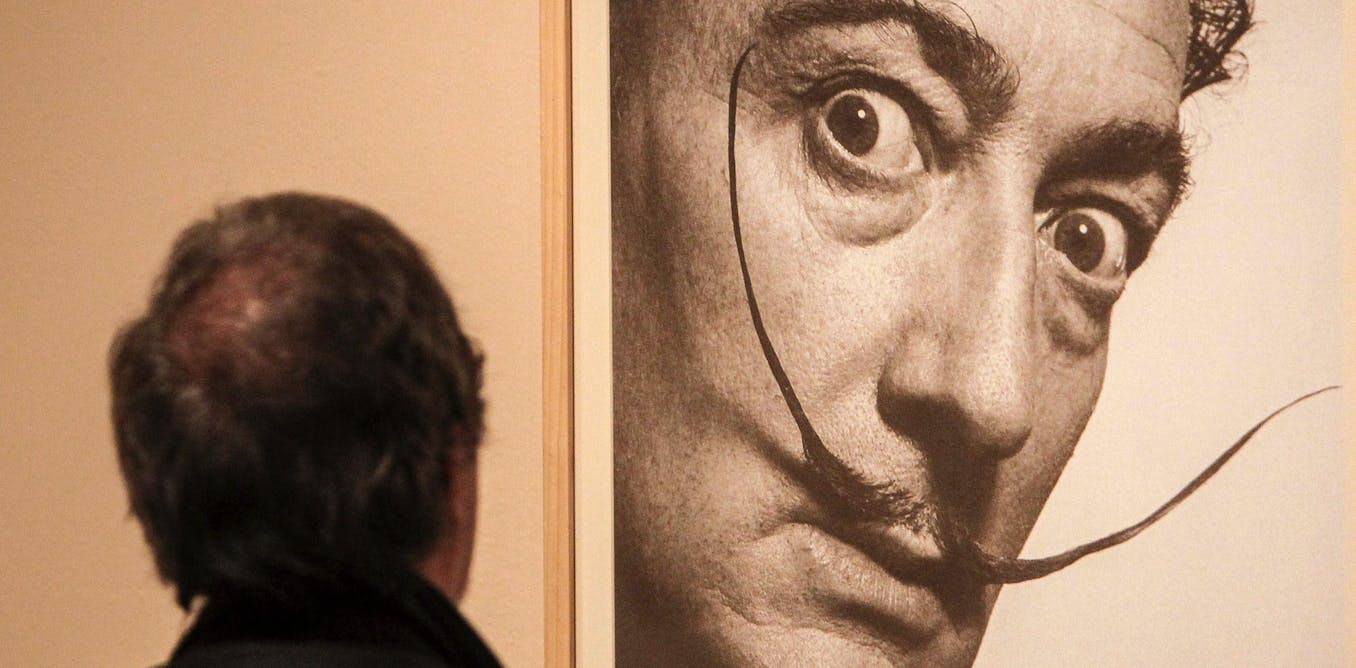 Salvador Dali Entertainer Who Brought Surrealism To A Mass Market