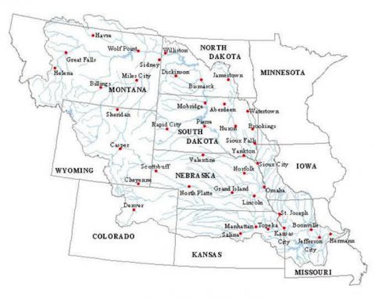 Map of the Missouri River basin showing its network of tributaries. Missouri River Water Trail, CC BY-ND
