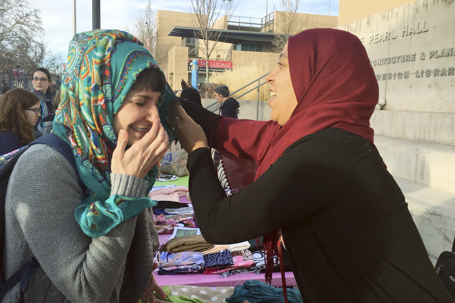 Jahab Why Muslim women wear a hijab: 3 essential reads