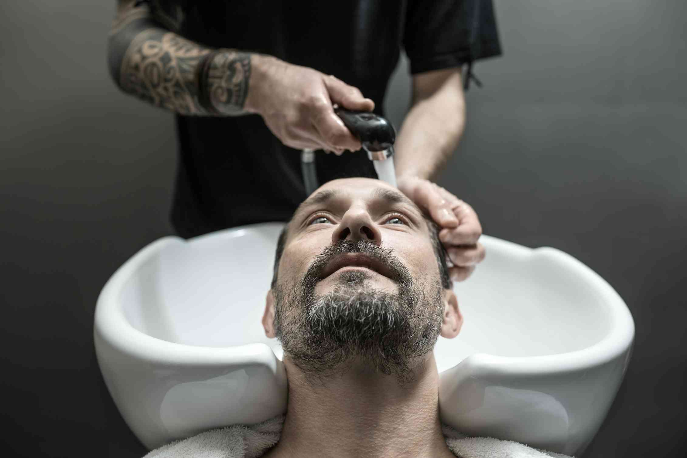 Как часто мыть голову мужчинам