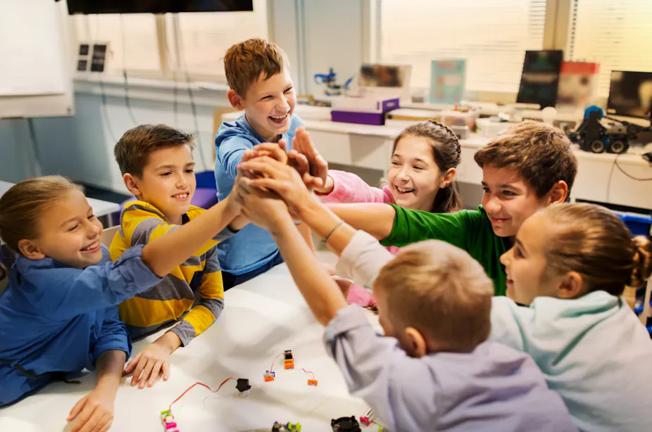 Ecole Primaire Comment Aider Un Enfant A Se Faire Des Amis Ecole Primaire Comment Aider Un Enfant A Se Faire Des Amis