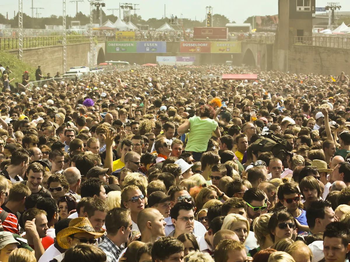 Ten Tips For Surviving A Crowd Crush