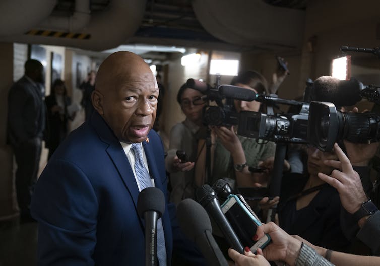 Oversight committee session with Michael Cohen looks like an illegitimate show hearing