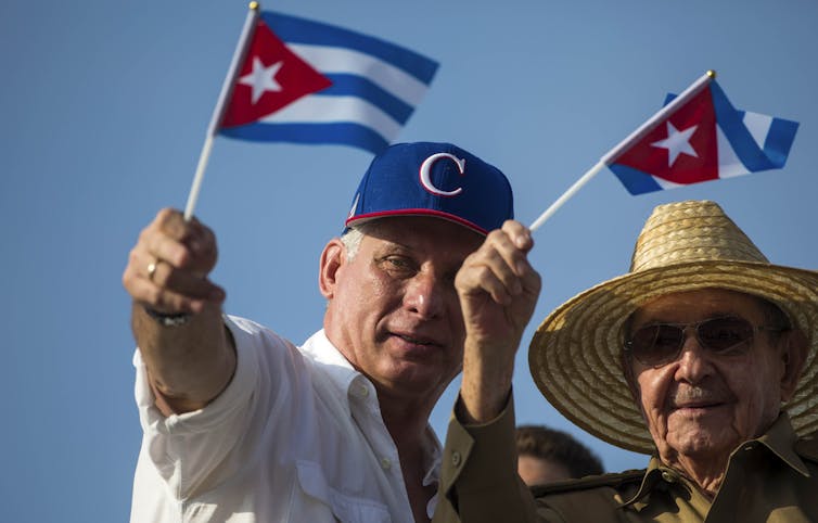 Cuba actualiza su Constitución, expandiendo derechos pero posponiendo cambios radicales
