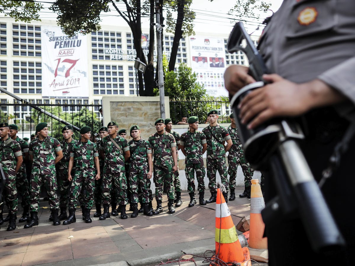 Alasan Mengapa Dwifungsi Abri Masih Relevan Bagi Demokrasi Indonesia