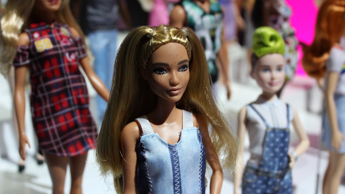 Barbie cumple 60: ¿Instrumento opresión de las niñas o influencia