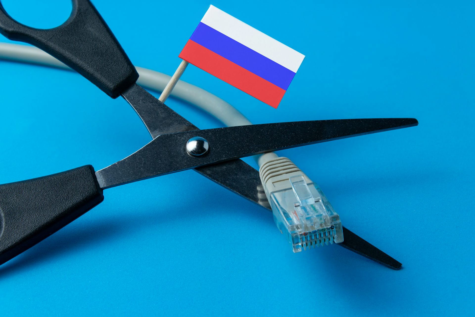 Russia Isn’t the First Country to Protest Western Control Over Global Telecommunications