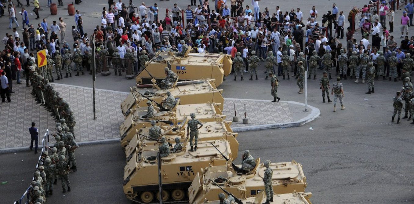 'One hand', many heads the role of the army in Egypt