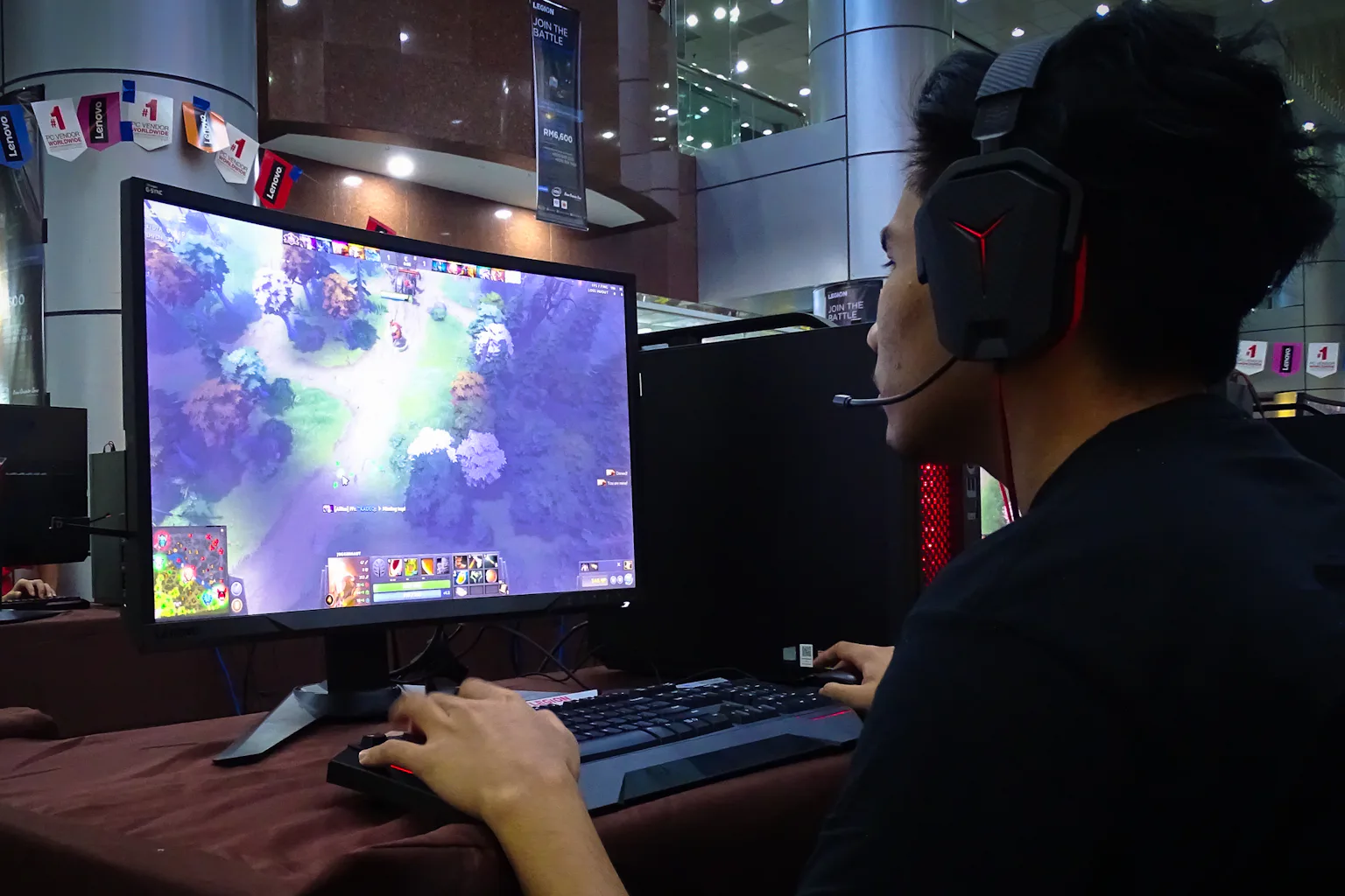 How Local Machine Learning Enhances Free Online Games Gamers use machine learning to navigate complex video games – but it's not free