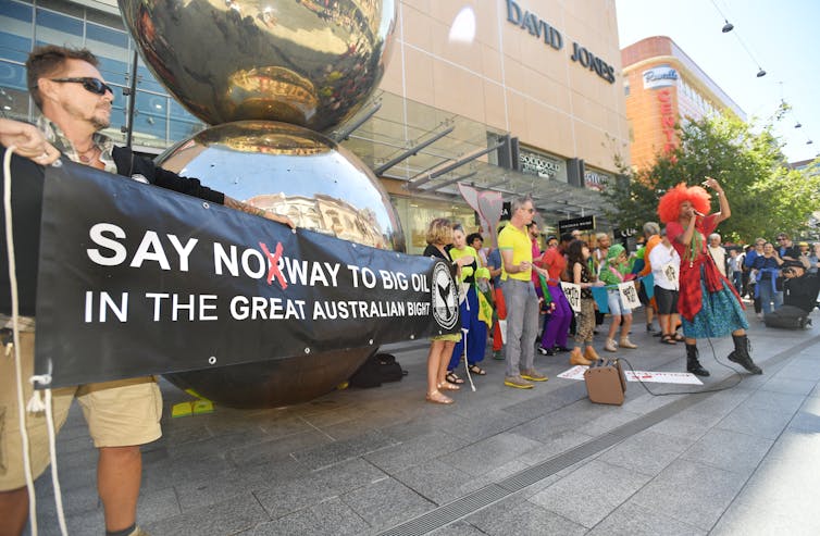 Drilling for oil in the Great Australian Bight would be disastrous for marine life and the local community