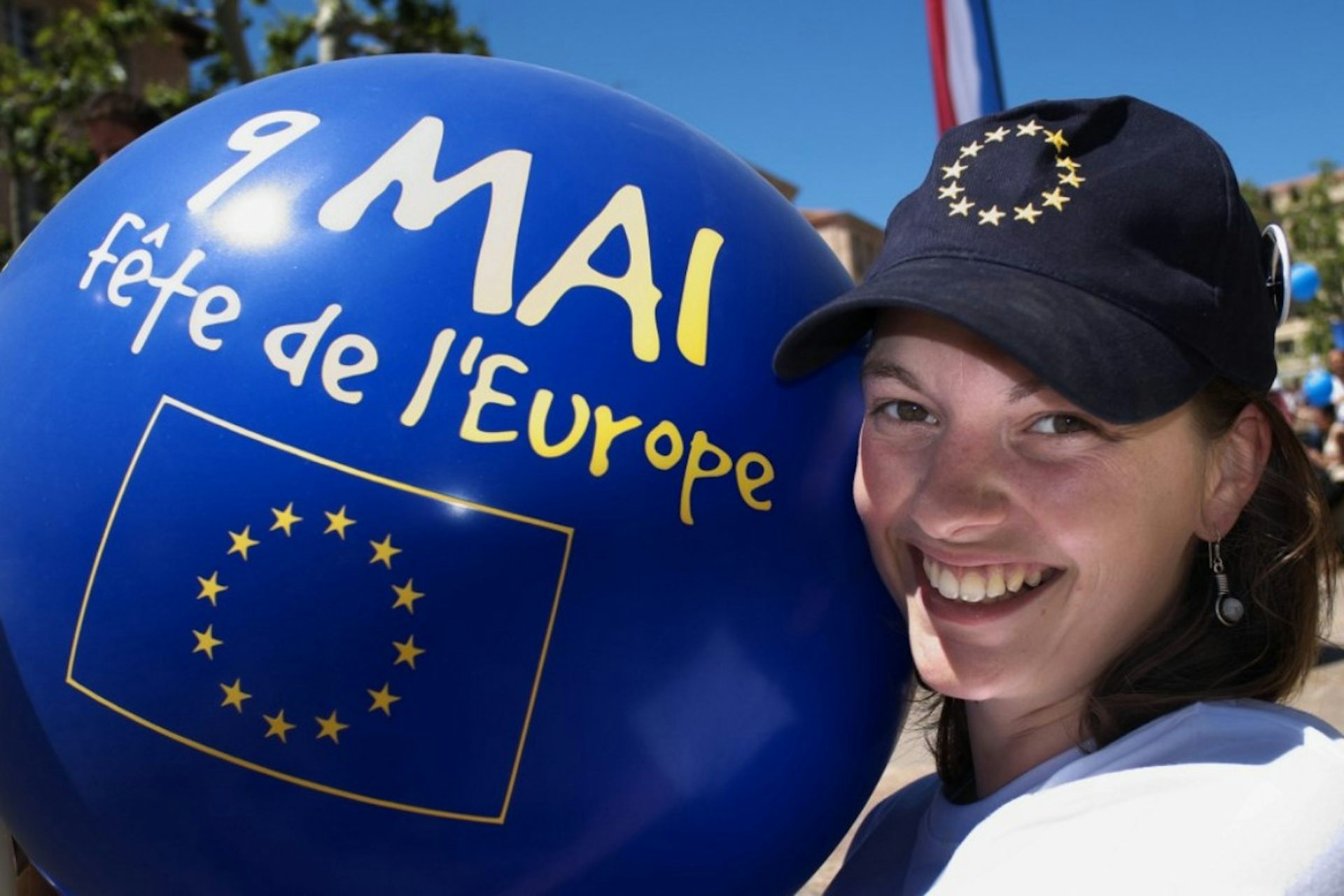 Peut On Parler D Une Identite Europeenne