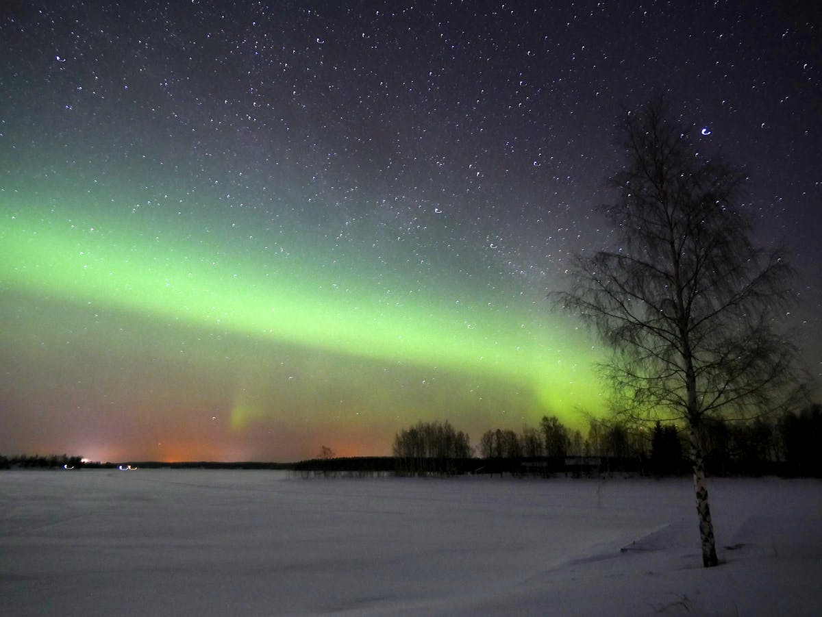 The Earth S Magnetic North Pole Is Shifting Rapidly So What Will Happen To The Northern Lights
