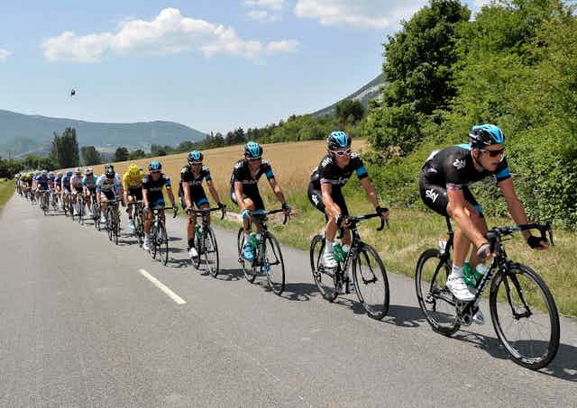 Pedalling technique and the Tour de France – watch and turn
